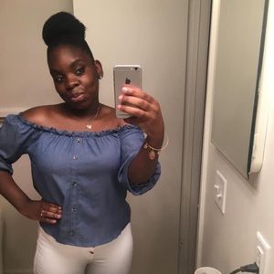 Meet your Posher, Nakea